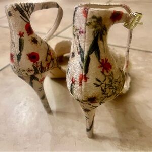 Gianni Bini Multicolor Floral Heels